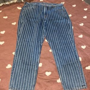 American Eagle mom jeans size 16